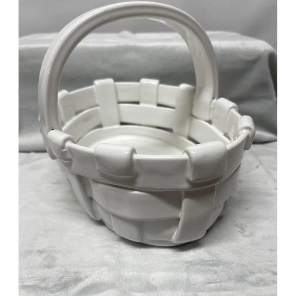 Vintage Italy White Ceramic‎ Woven Basket Weave Oval Decorative Centerpiece Bowl